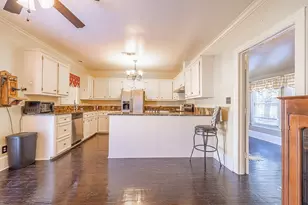 809 Milam St, Columbus, TX 78934 - Photo 7
