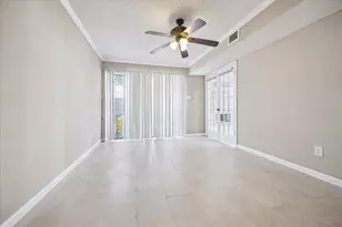 11957 Bob White Dr, Houston, TX 77035 - Photo 7