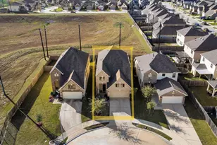 14212 Portrait Ct, Houston, TX 77045 - Photo 25