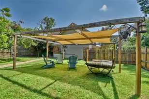 706 S Market St, Brenham, TX 77833 - Photo 25