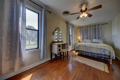 706 S Market Street, Brenham, TX 77833 - Photo 15