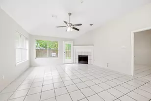 9619 E Withers Way Cir, Houston, TX 77065 - Photo 17