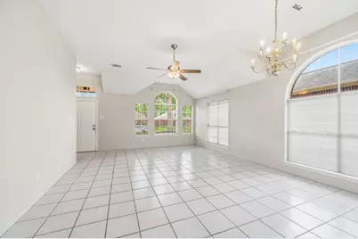 9619 E Withers Way Circle, Houston, TX 77065 - Photo 13