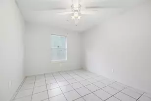 9619 E Withers Way Cir, Houston, TX 77065 - Photo 19