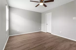 703 Larkspur Shadow Dr, Magnolia, TX 77354 - Photo 13