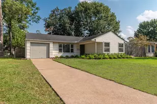1806 Gardenia Dr, Houston, TX 77018 - Photo 1