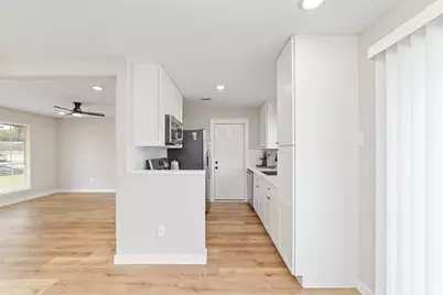 7706 Deadwood Drive, Houston, TX 77040 - Photo 7