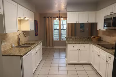 27 N Greenbud Court, The Woodlands, TX 77380 - Photo 7