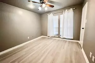 27 N Greenbud Ct, The Woodlands, TX 77380 - Photo 15