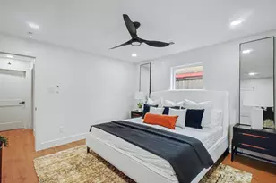 5443 Redstart St, Houston, TX 77096 - Photo 17
