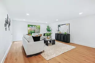 5443 Redstart St, Houston, TX 77096 - Photo 7