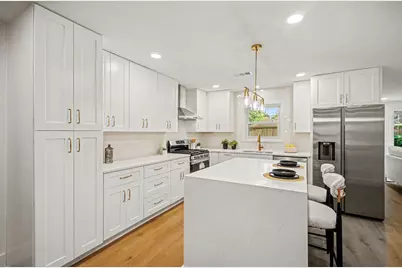 5443 Redstart Street, Houston, TX 77096 - Photo 9