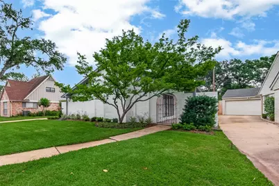 2814 Shadowdale Drive, Houston, TX 77043 - Photo 3
