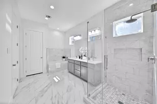 7611 Athlone Dr, Houston, TX 77088 - Photo 23