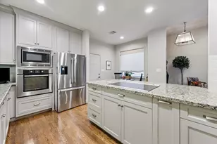 6308 Taggart St, Houston, TX 77007 - Photo 9