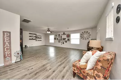 8611 Chaletford Drive, Houston, TX 77044 - Photo 21