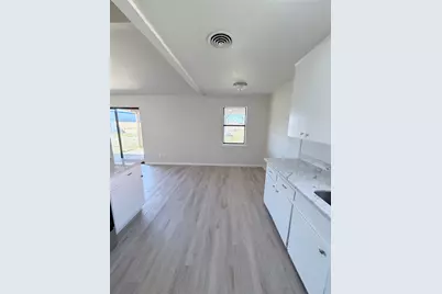 3616 Willowick Drive, Bay City, TX 77414 - Photo 9