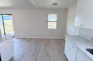 3616 Willowick Dr, Bay City, TX 77414 - Photo 9