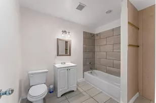 5231 Lyndhurst Dr, Houston, TX 77033 - Photo 9