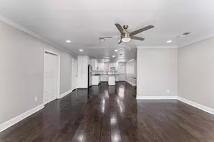 5231 Lyndhurst Dr, Houston, TX 77033 - Photo 5