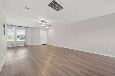 940 21st Street, Hempstead, TX 77445 - Photo 7