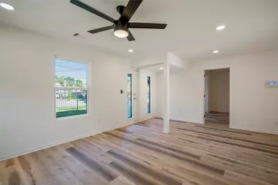 7810 Appleton Street, Houston, TX 77022 - Photo 23