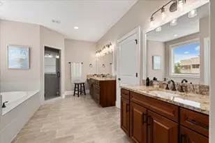 4602 Regent Manor Dr, Houston, TX 77345 - Photo 15