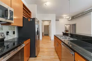 1901 Post Oak Blvd, Houston, TX 77056 - Photo 15