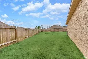 20112 Crystal Falls Ct, Montgomery, TX 77316 - Photo 37