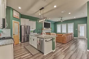 20112 Crystal Falls Ct, Montgomery, TX 77316 - Photo 17