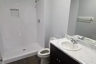 9903 Dipping Woods St, Houston, TX 77076 - Photo 7