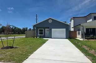 9903 Dipping Woods St, Houston, TX 77076 - Photo 1