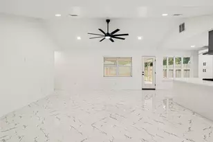 11411 Sagehurst Ln, Houston, TX 77089 - Photo 7