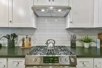 4616 Avenue O 1/2, Galveston, TX 77551 - Photo 13