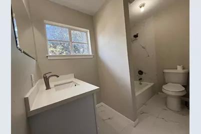 2501 Yoakum Boulevard #15, Houston, TX 77006 - Photo 11