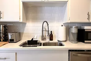 306 Hawthorne St, Houston, TX 77006 - Photo 9
