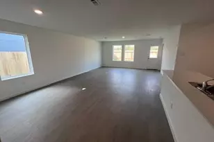 9419 Dazzling Tentacle Dr, Baytown, TX 77521 - Photo 3