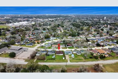 900 S Circle Drive, Baytown, TX 77520 - Photo 13