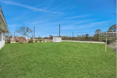 900 S Circle Drive, Baytown, TX 77520 - Photo 9