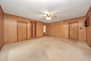 900 S Circle Dr, Baytown, TX 77520 - Photo 33