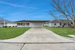 900 S Circle Dr, Baytown, TX 77520 - Photo 7