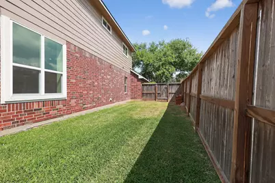 9810 Hawkins Lane, Missouri City, TX 77459 - Photo 45
