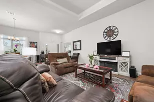 4322 Karam Lndg, Dickinson, TX 77539 - Photo 9