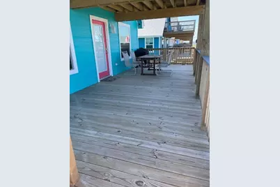 203 Sea Oats Drive, Surfside Beach, TX 77541 - Photo 7