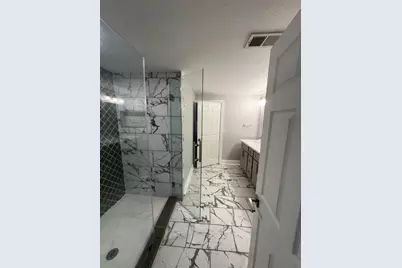 401 Walton Street, Houston, TX 77009 - Photo 9