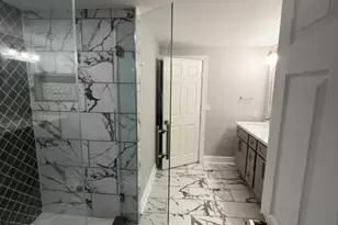 401 Walton St, Houston, TX 77009 - Photo 9