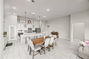 18931 Lynnwood Crest Dr, Manvel, TX 77578 - Photo 17