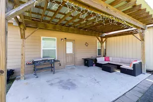 2061 Lepper St, Alvin, TX 77511 - Photo 25