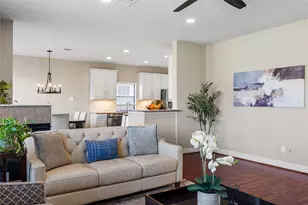 6715 Forsythe Ln, Sugar Land, TX 77479 - Photo 9