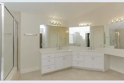 2705 Rutland Street #B, Houston, TX 77008 - Photo 13